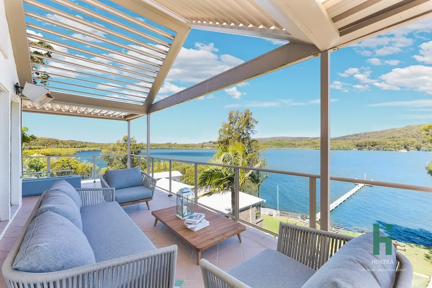 Moon Lake Retreat Gosford - Image 1
