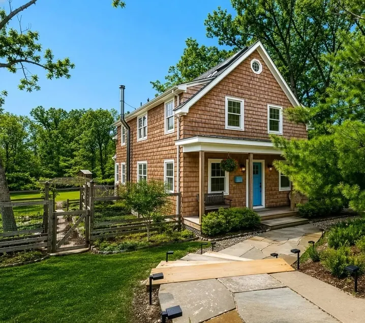 Blissful retreat in Sag Harbor - Image 1