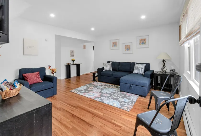 Poppy's Place - Image 1