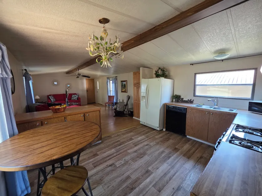 Cute Country Home with Breakfast - Image 1