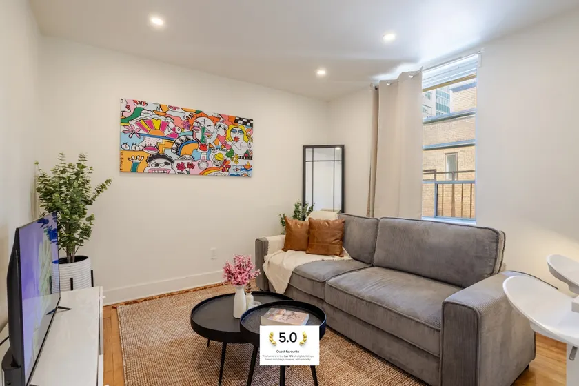 City Luxe Retreat | Stylish 1-Bedroom Downtown - Image 1