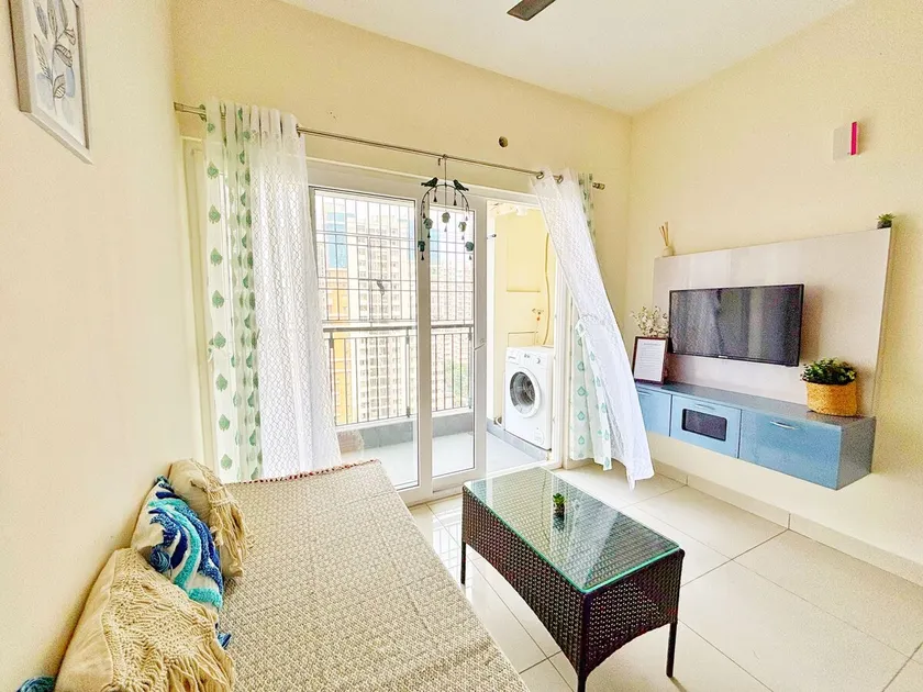Bonhomie- 12th floor awesome city view cozy 1BHK - Image 1