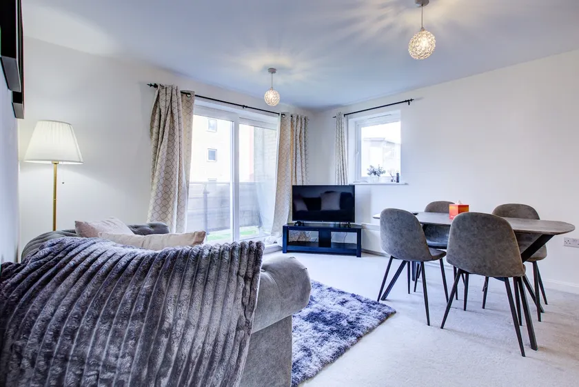Wembley Luxe One-Bed Retreat - Image 1