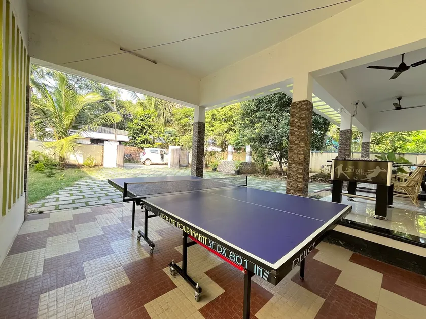 VAR - Sea Haus: AC 4BHK, 9 min walk to beach - Image 1
