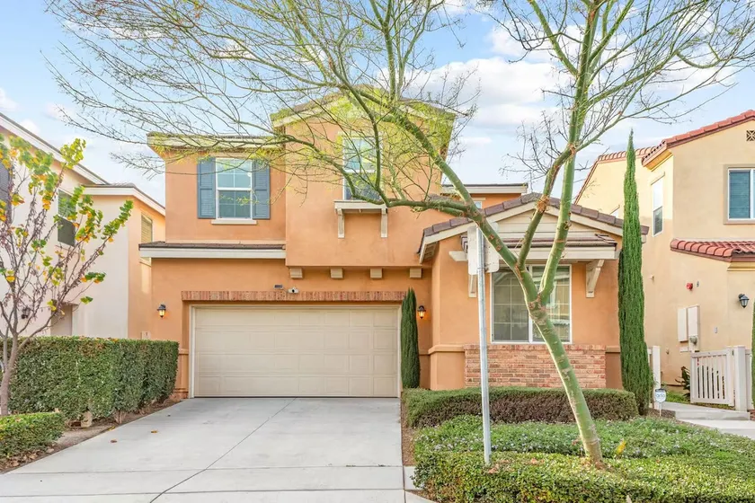2200SF Sweet 4B3B｜Near Disney｜FiberWiFi & 85 in TV - Image 1