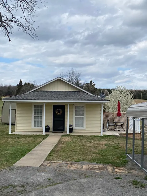 Soda Valley Cottage - Image 1