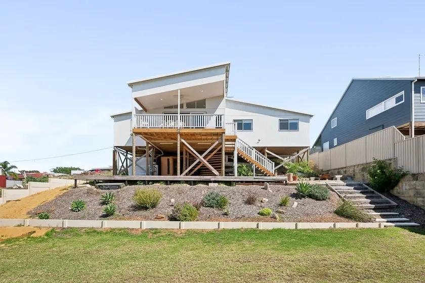 Scarp n Sea, Sauna Views & Serene Coastal Comfort - Image 1