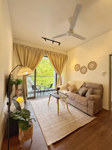 KeaFarm @ Warm Tones Hideaway • 3BR Comfort Stay - Image 1