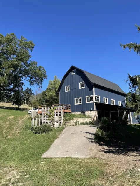 Rustic Luxe Barn Home in the Country - Image 1