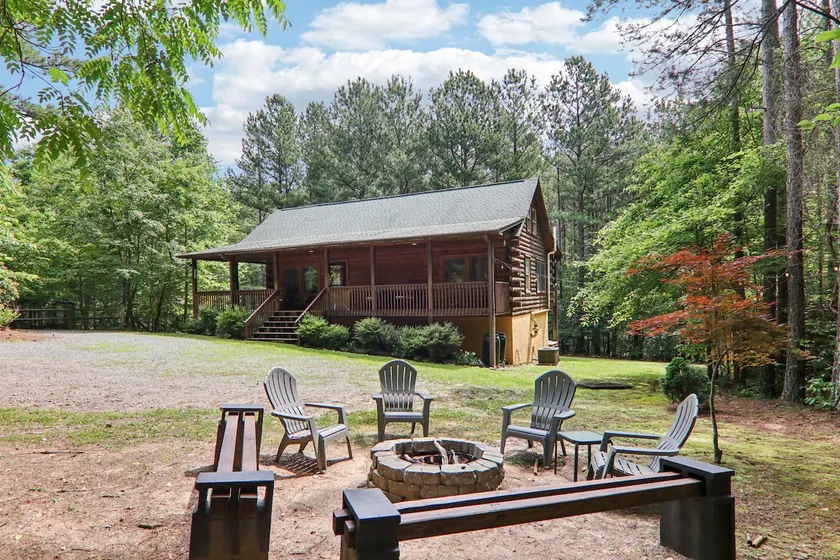 Stonecrest Hideaway - Nature Meets Comfort - Image 1