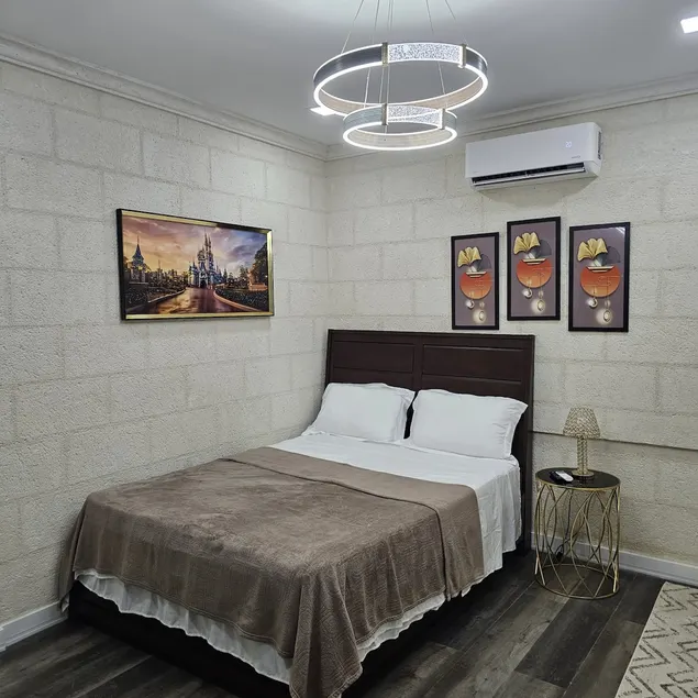 Cozy Studio Apartment - Image 1