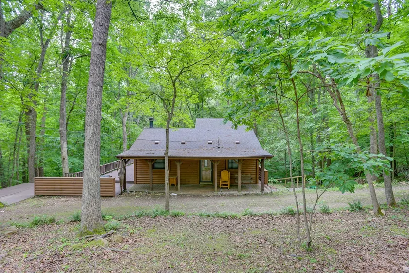Lake Access & Hot Tub! Serene Rockbridge Cabin - Image 1