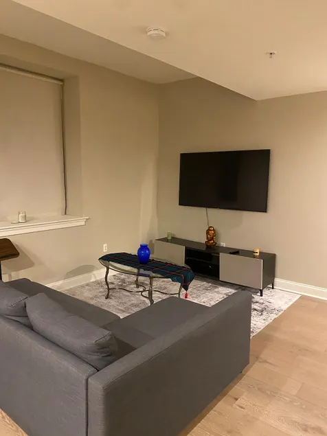The Charm City, Modern Comfort - Image 1