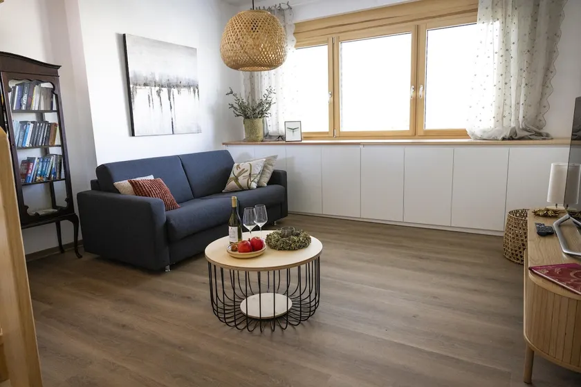 Stylish duplex with roof terrace and extras - Image 1