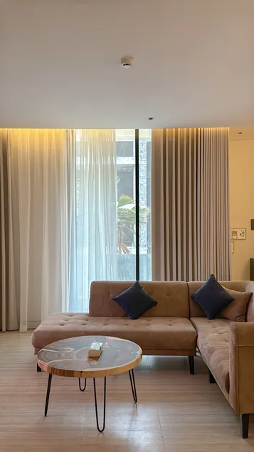 Your quiet haven near the Corniche - Image 1