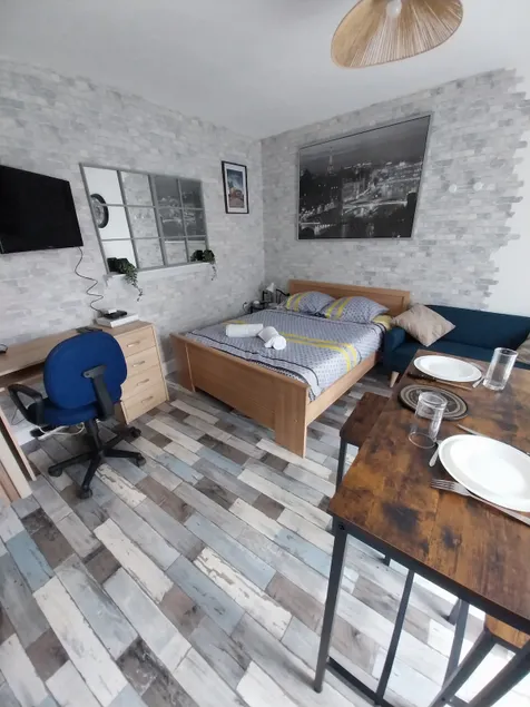Fountain Studio - Image 1