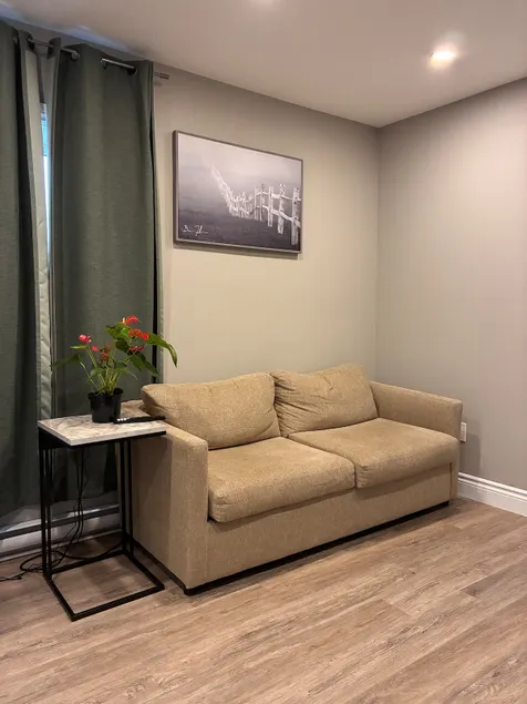 City Living: Cozy 1BR All to Yourself - Image 1