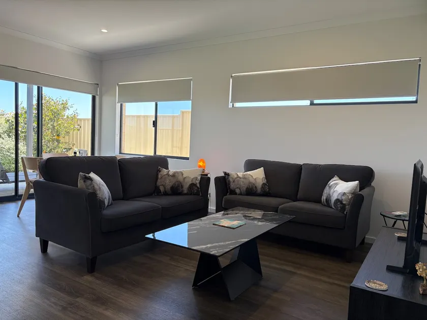 Well appointed two bedroom detached home - Image 1