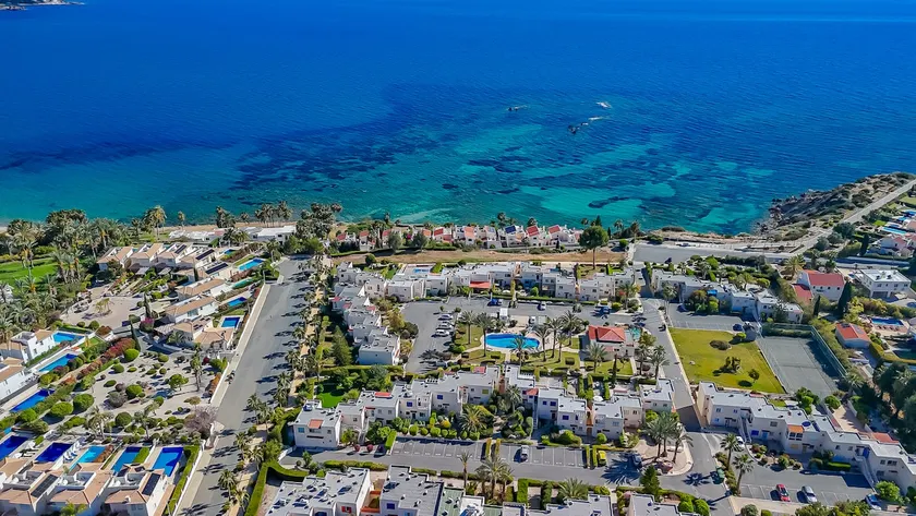 Coral Bay Star - Direct sea location - Image 1