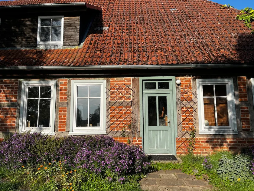 Charming farmhouse in Mecklenburg with sauna - Image 1