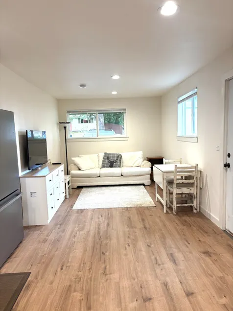 Cozy, private apartment - Image 1