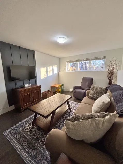 The Grove Getaway Moncton – 2 King Suites - Image 1