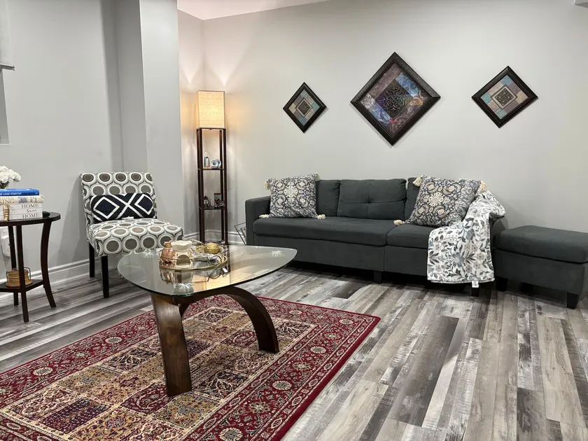 Bright and Cozy Two Bedroom Basement Apartment - Image 1
