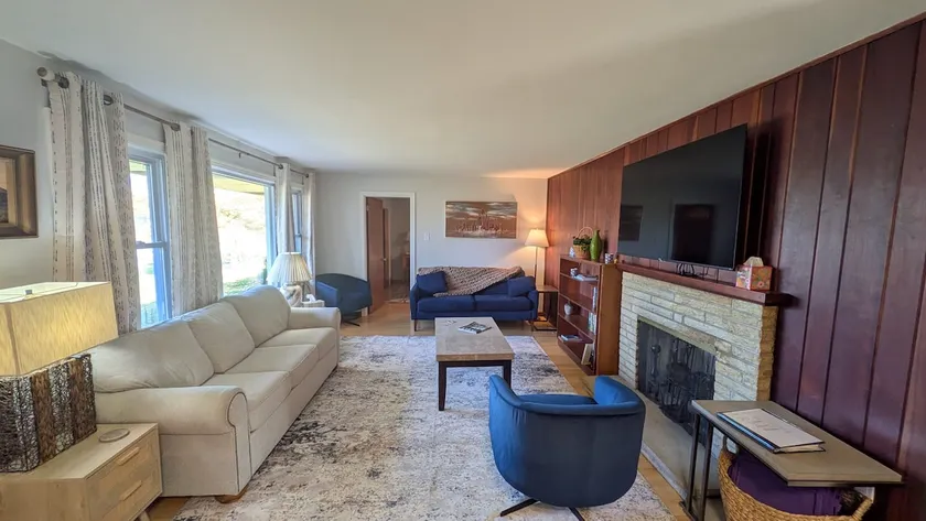 Quiet 3BR Ranch Home Sleeps 6 Big Yard with Patio - Image 1