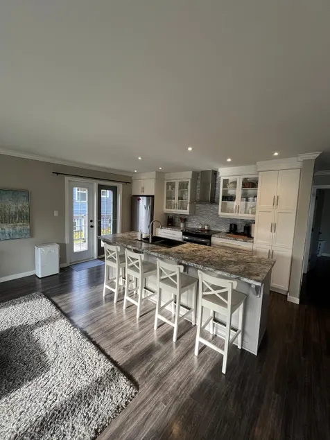 Vibrant 2-Bedroom House on Historic Topsail Road - Image 1