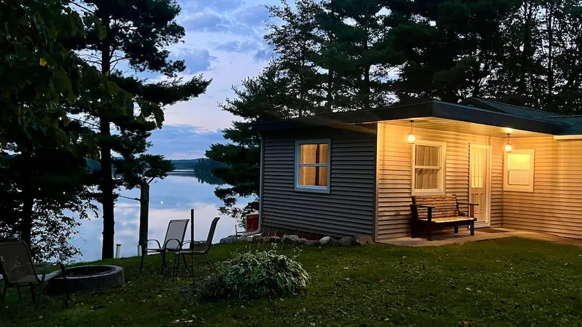 Mackey's Eagle View on Beautiful Lake Eau Galle - Image 1