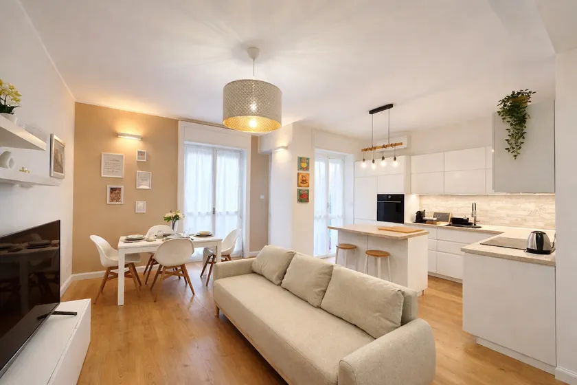 Bright and cozy apartment in Monza - Image 1