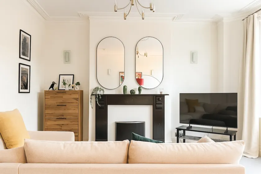 The Pontcanna Emerald | Free Parking | 3 Beds - Image 1