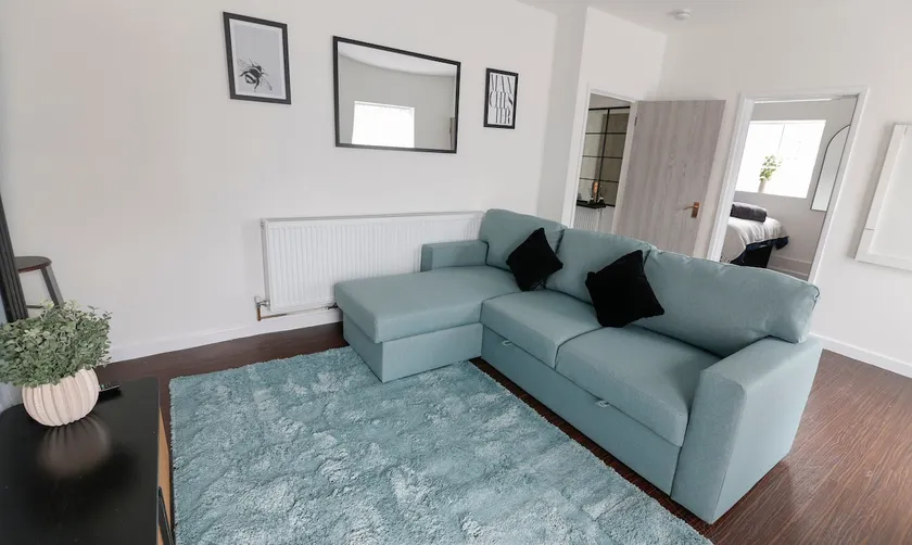 Luxury, Family Friendly 8 guest Flat close to MCR. - Image 1