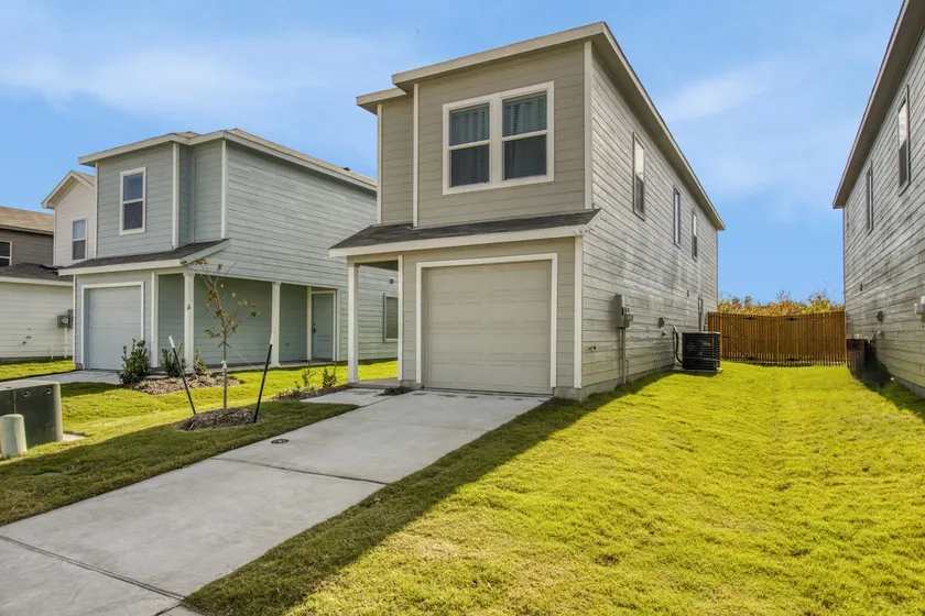 Tex Euro Stay-4 bed/2.5 Bath home near Dallas - Image 1