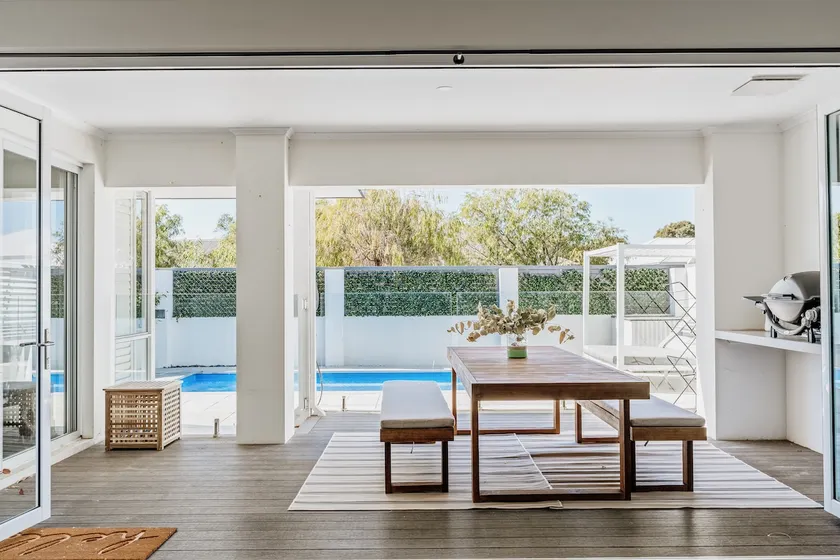 Sundrift - Sophisticated Beachside Retreat with Pool - Image 1