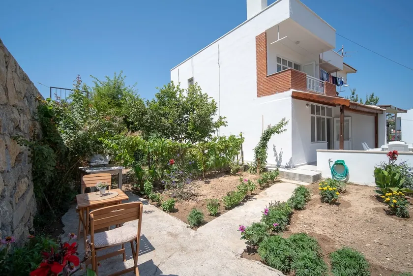 Centrally Located Home - Image 1