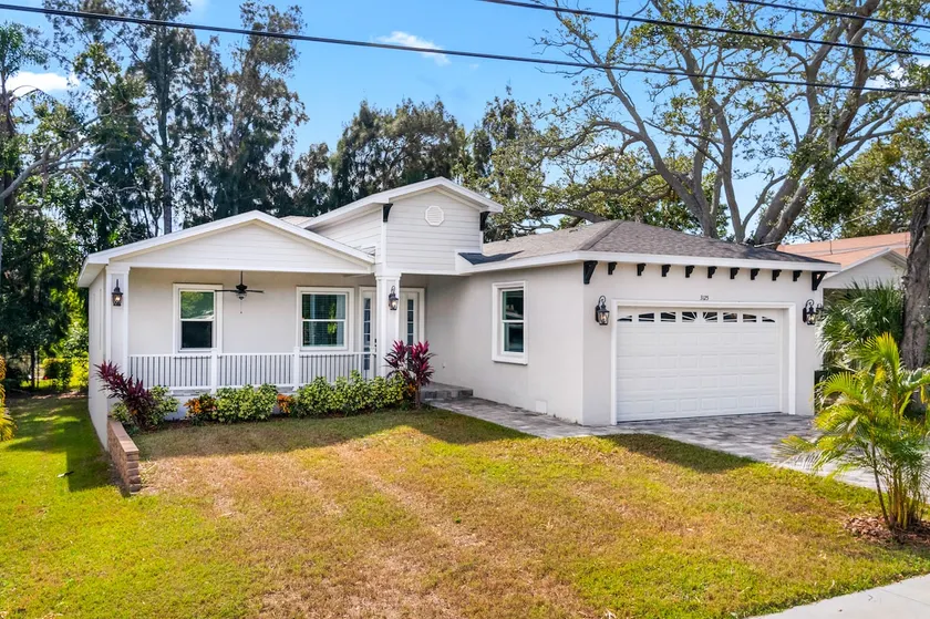 Elegant Living: Spacious 4-Bedroom, 3-Bath Home - Image 1
