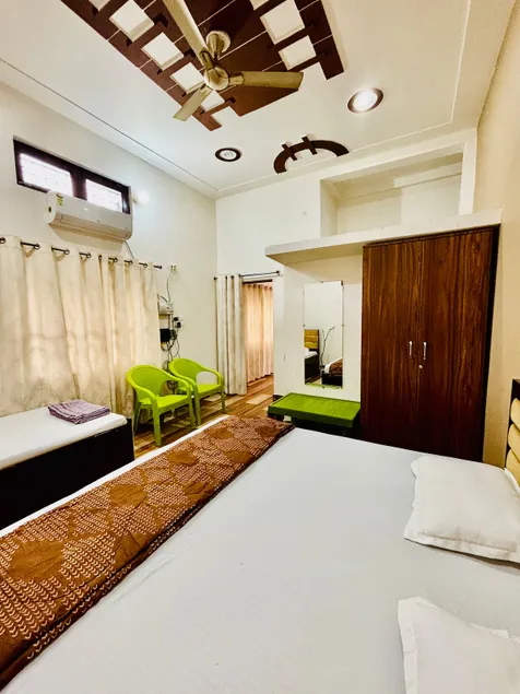 Rawat Lake View Homestay - Image 1