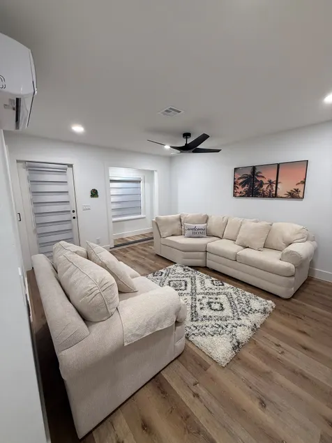 Designer 1BR Retreat • Near Beach & Downtown - Image 1