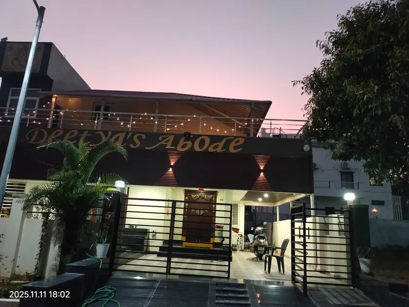Elegant First floor Property near Hyd Airport - Image 1