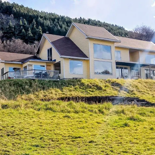 Comfortable house, families, groups, 14 people, 10 beds. - Image 1