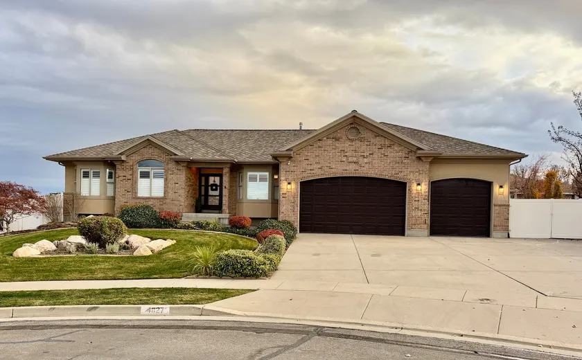 6BR Mtn View: Deck, Grill, Gym, Hot Tub, Arcade - Image 1