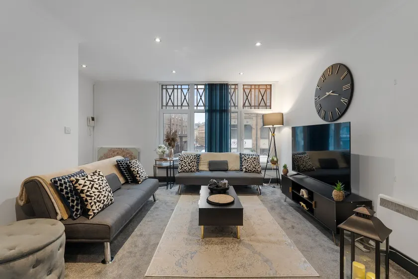 Cozy City Center Retreat | WiFi + HD TV - Image 1