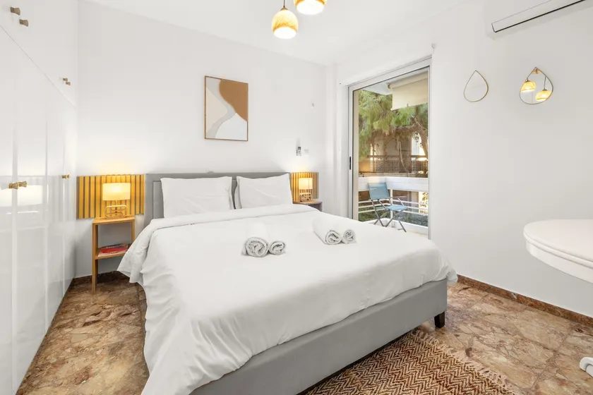 Boho Coastal Retreat with Jacuzzi, 1 min to Beach - Image 1