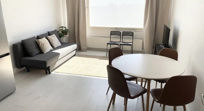 HHH Enjoy Helsinki with 7th floor views and comfort, free parking - Image 1