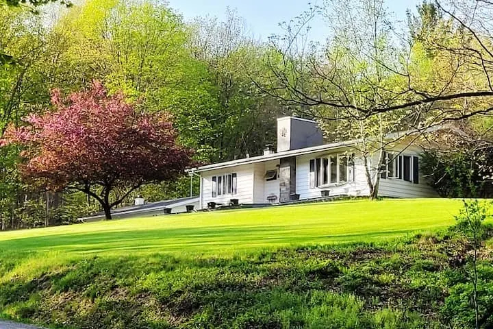 Maple House • Natural Wonderland (FLX) - Image 1