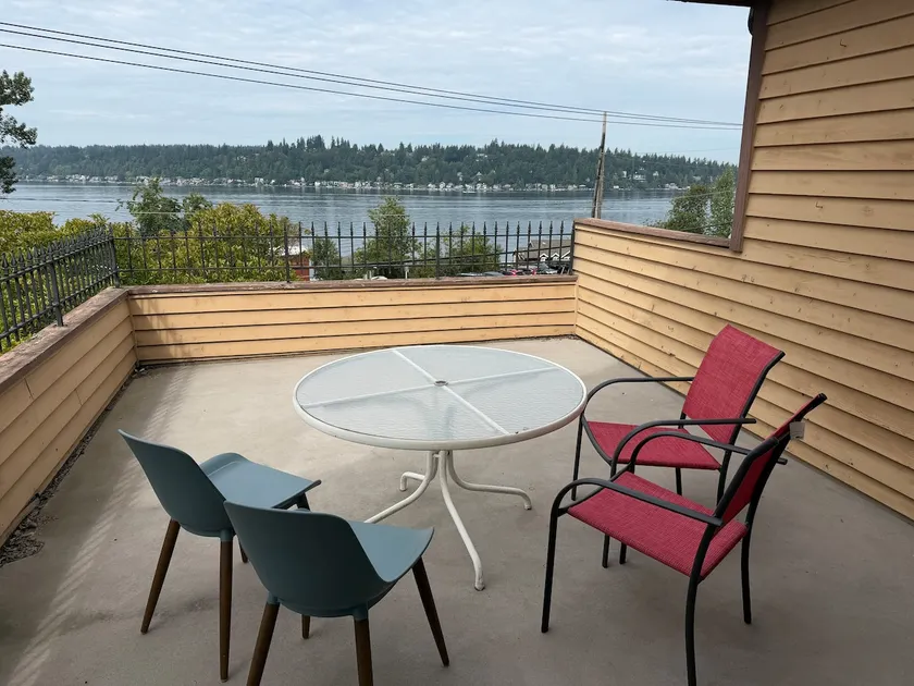 Lake View, Entire Home for Couples or families - Image 1