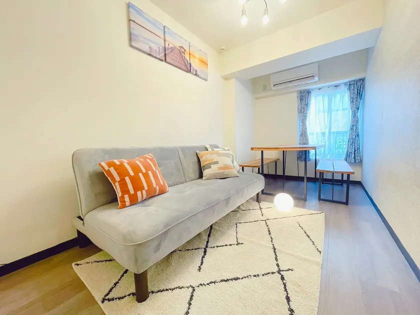 Shinjuku Station 12 mins/Shibuya Station 22 mins/Max 8 people/4 bedrooms 1 living room (4 bedrooms) spacious apartment! - Image 1