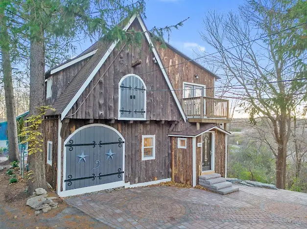 Charming Getaway | Patio | Great Location | 6+ - Image 1