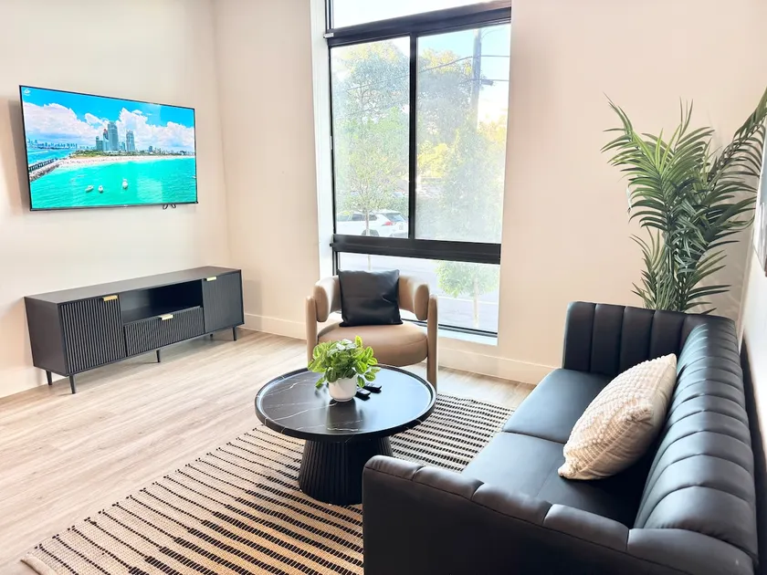 Luxury New & Design 2bed/2bath in Miami - GYM - Image 1